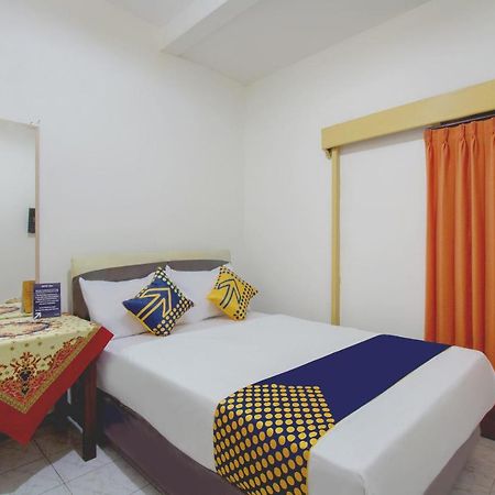 Spot On 3218 Bee Palm Family Syariah Hotell Malang Exteriör bild