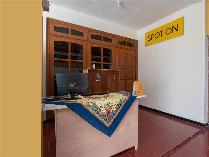 Spot On 3218 Bee Palm Family Syariah Hotell Malang Exteriör bild