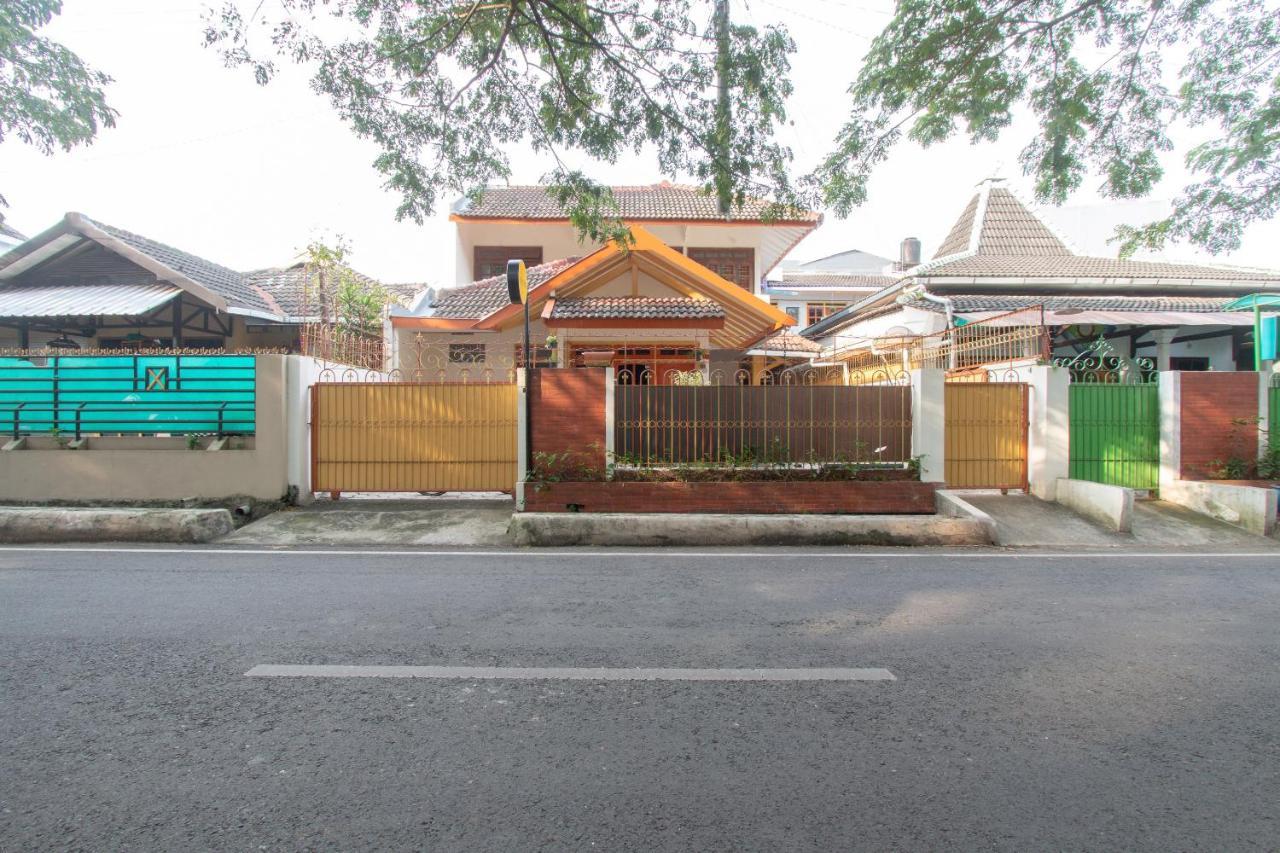 Spot On 3218 Bee Palm Family Syariah Hotell Malang Exteriör bild