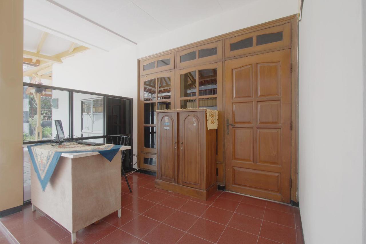 Spot On 3218 Bee Palm Family Syariah Hotell Malang Exteriör bild