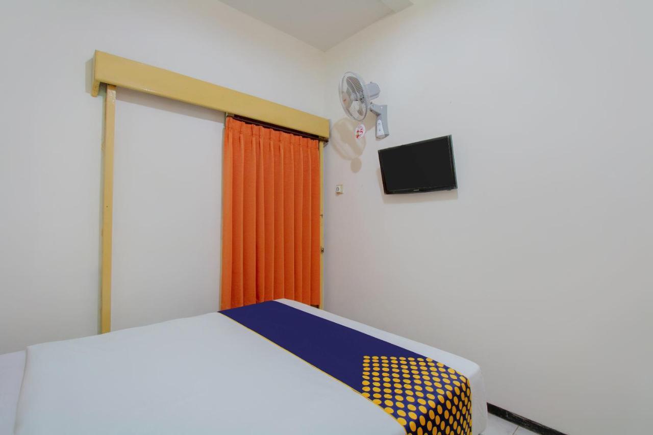 Spot On 3218 Bee Palm Family Syariah Hotell Malang Exteriör bild