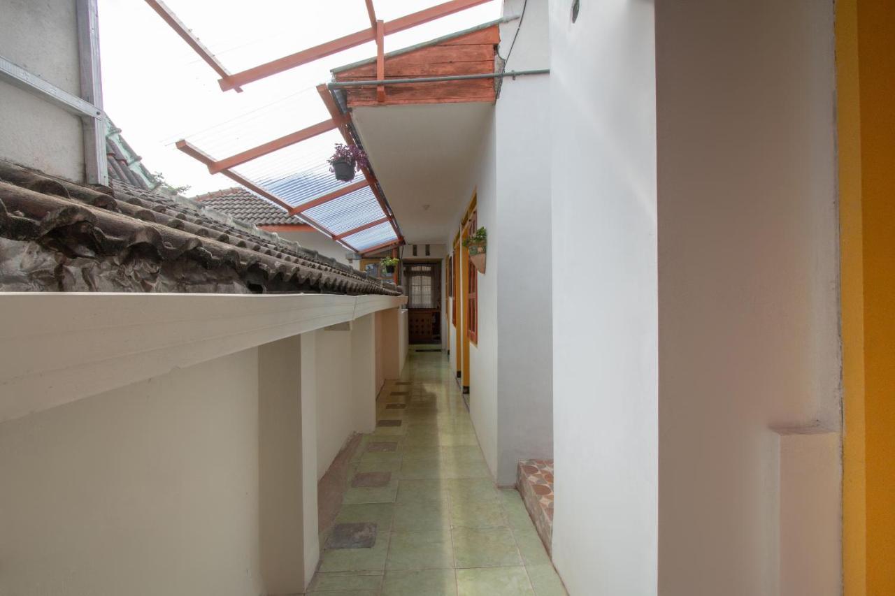 Spot On 3218 Bee Palm Family Syariah Hotell Malang Exteriör bild